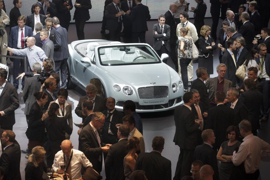  Bentley Continental GTC 2011 года  (фото 59 из 167)